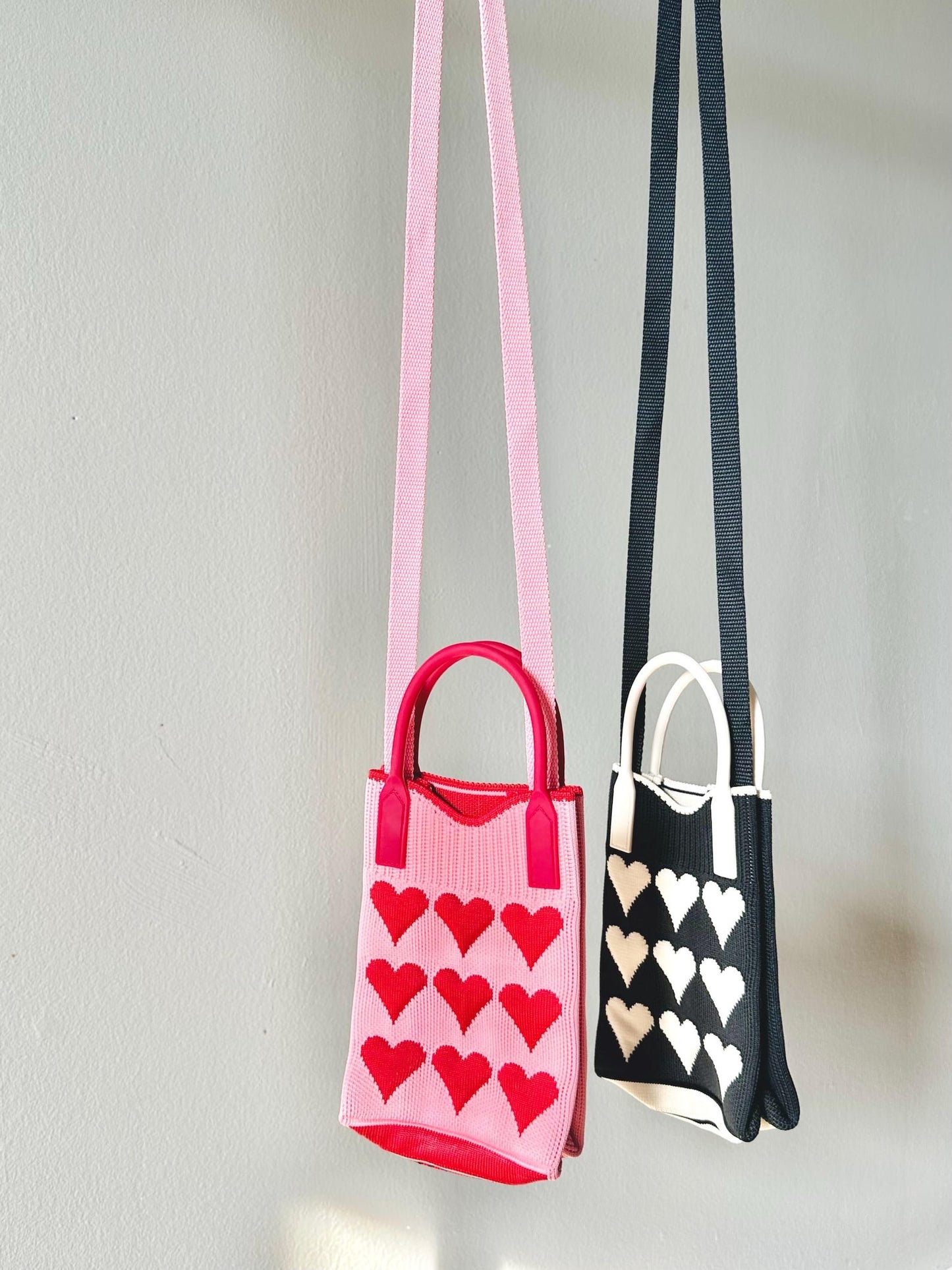 Mini Heart Knit Crossbody Bag
