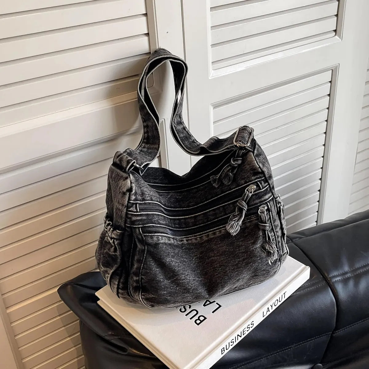 Crossbody – Black